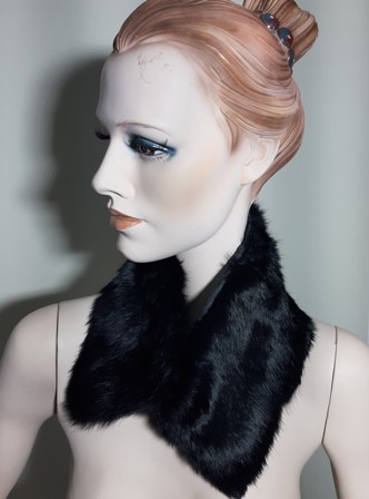 Fur Collar Rabbit Black Color