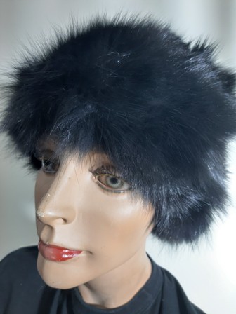 Fox fur hat black