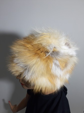 Fox fur hat natural